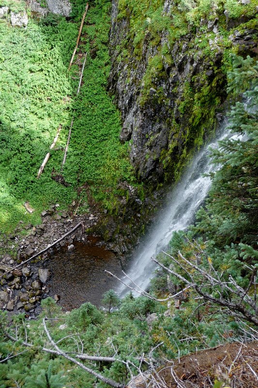 unnamed falls below Green Lake