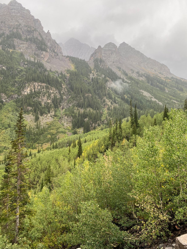 28 Aug 2020 hint of fall colors below Pyramid Peak