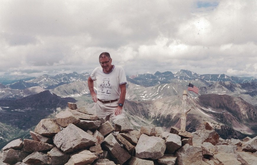 Larry Mack on Huron Peak (7-27-1997).jpg
